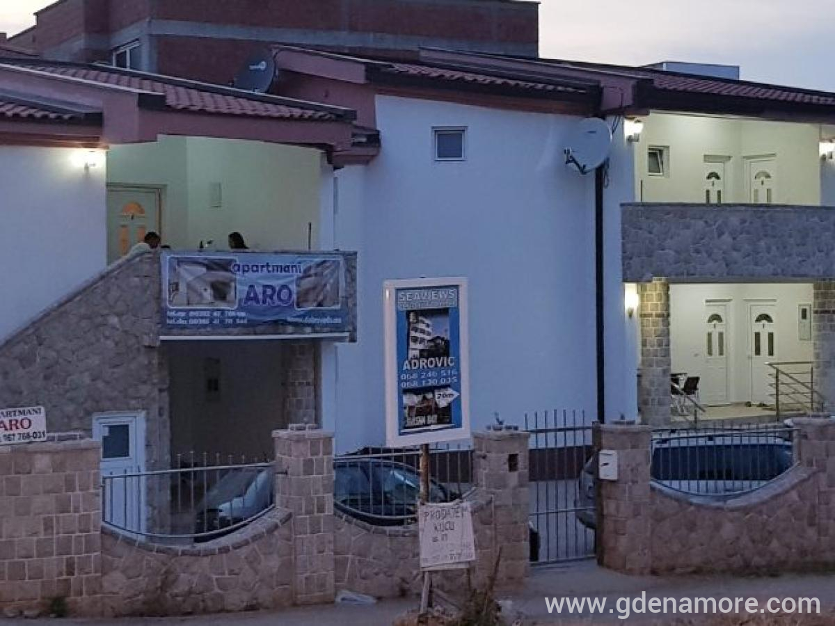 Apartmani Aro, privatni smeštaj u mestu Dobre Vode, Crna Gora